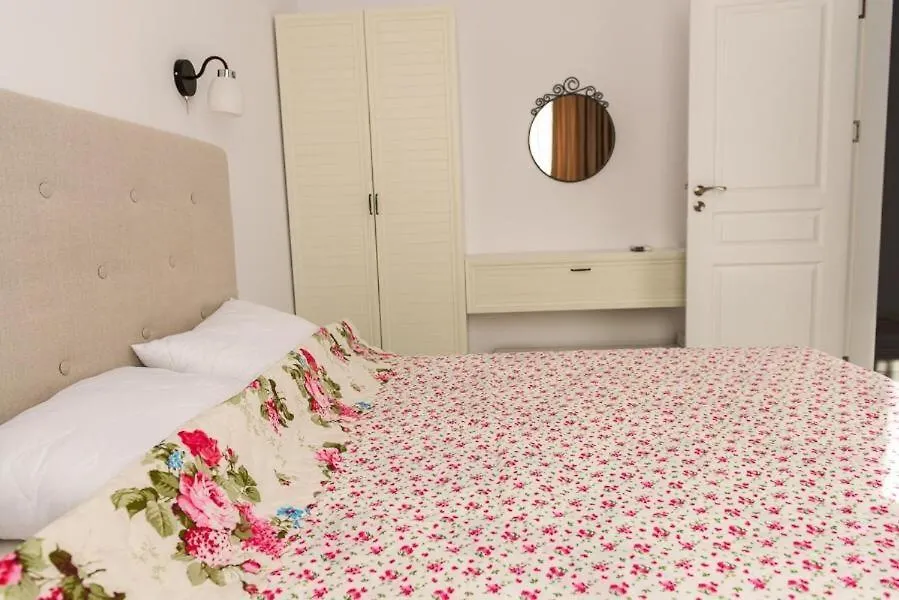 Boutique Home Magnolia Golden Sands Apartment