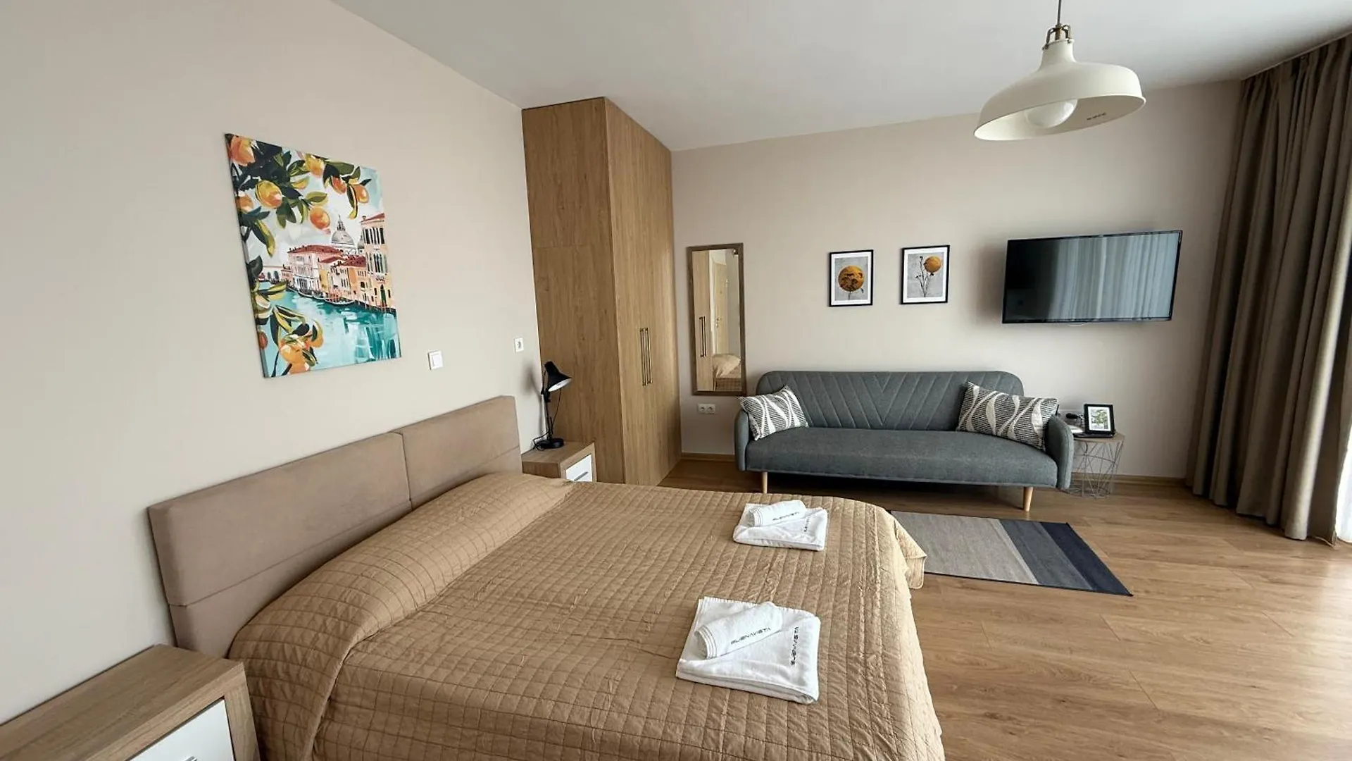 Boutique Home Magnolia Golden Sands